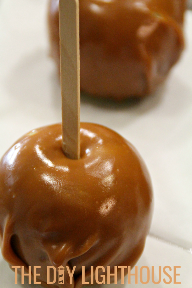 caramel apples