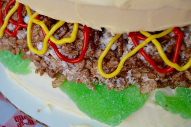 Hamburger Cake 