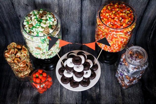 Halloween Candy Table & Party Ideas