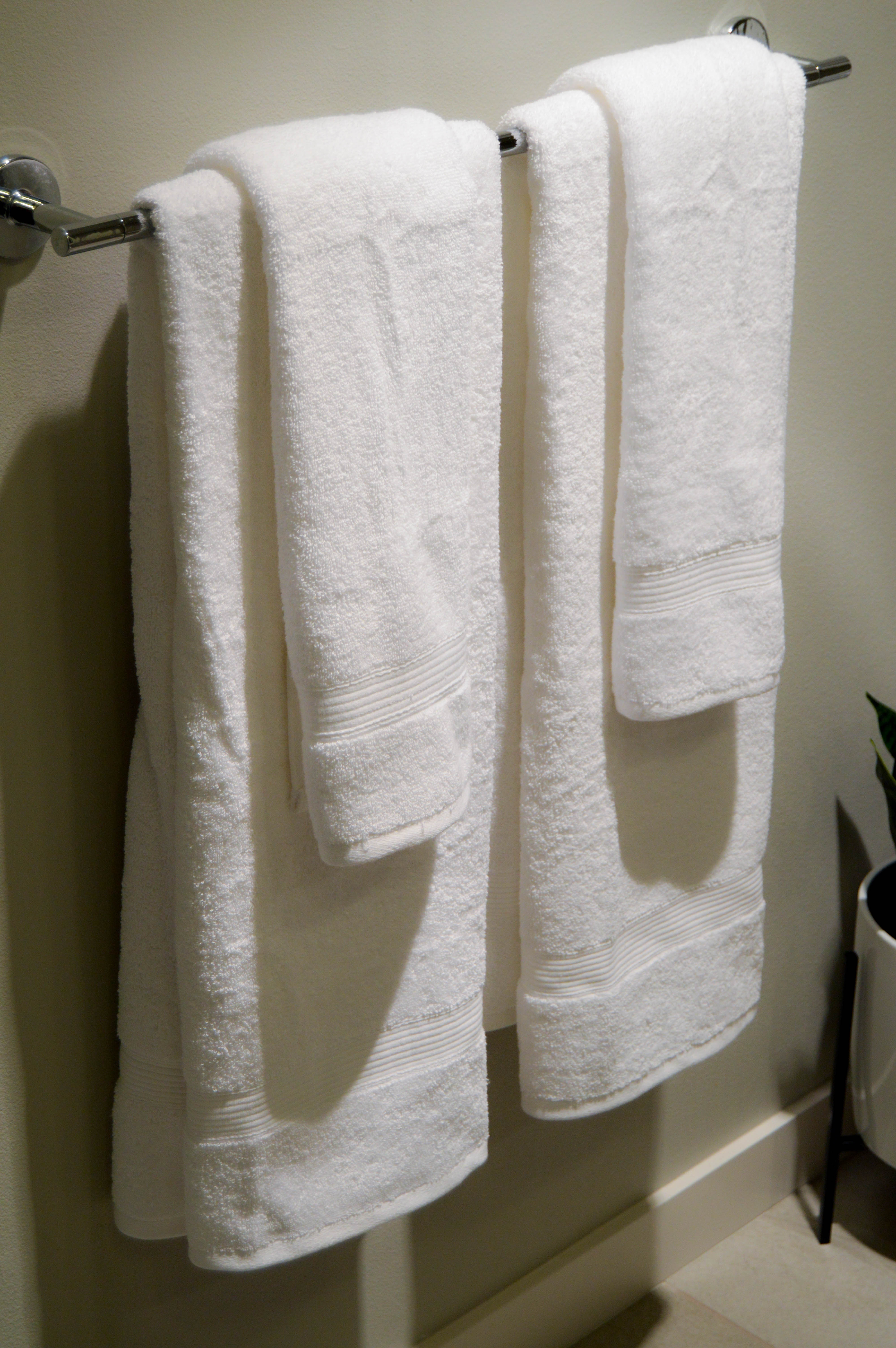 White towels: Bathroom Summer Refresh