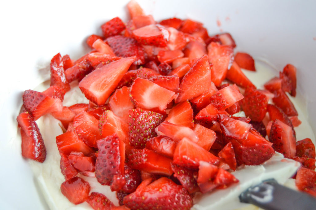 Strawberry Vanilla Lush Dessert Recipe - The DIY Lighthouse