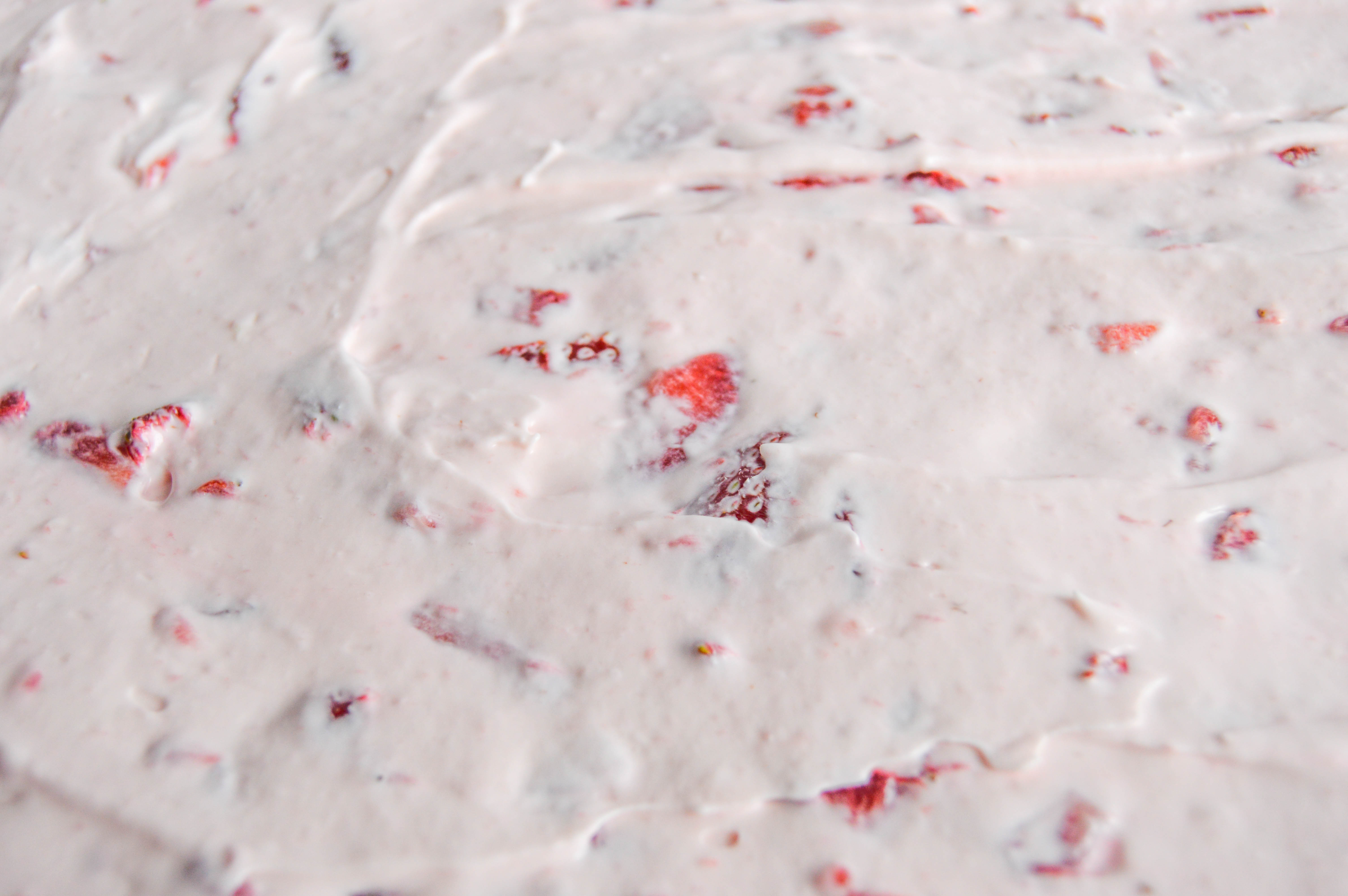 Strawberry vanilla lush - making the cheesecake layer
