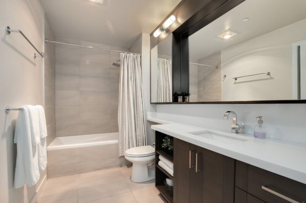Bathroom Staging: Tips for how to stage your home on a budget. Staging without spending lots of money and still getting a contemporary, modern feel with furniture and decor.