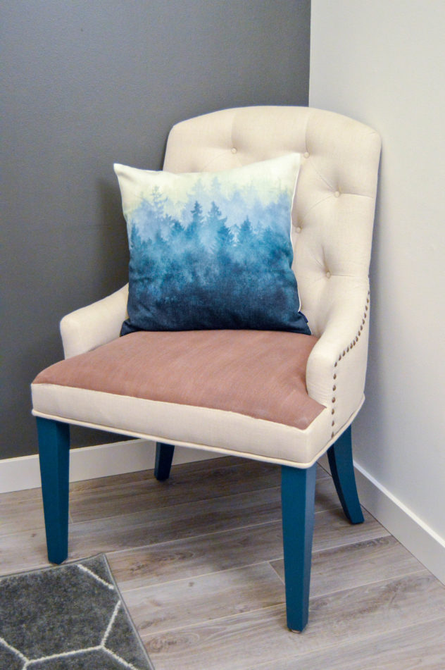 Home Staging: home office aqua accent chair with forest scene throw pillow