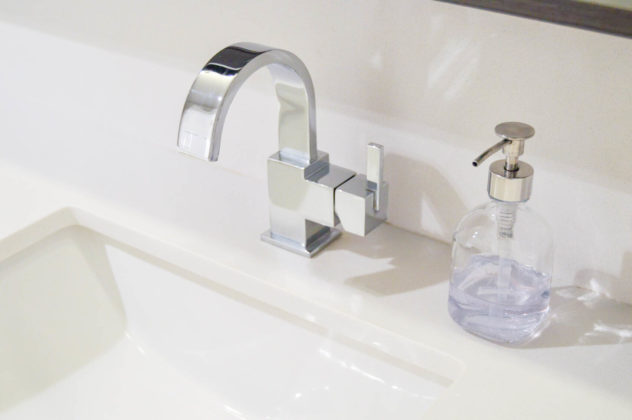 Home Staging: How to stage your bathroom sink