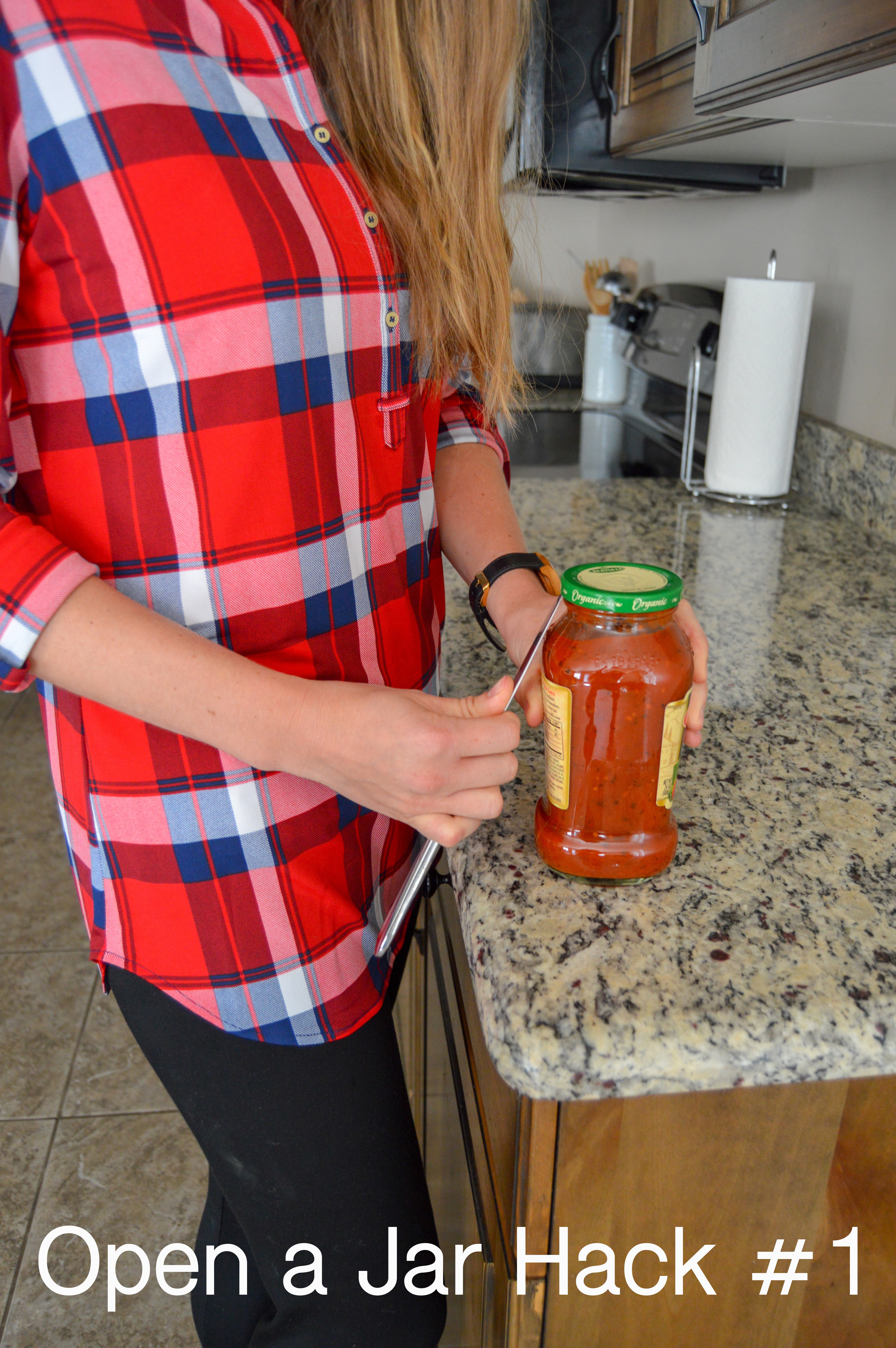 How to Open a Jar Lid that's Too Tight - 4 Hacks - The DIY Lighthouse