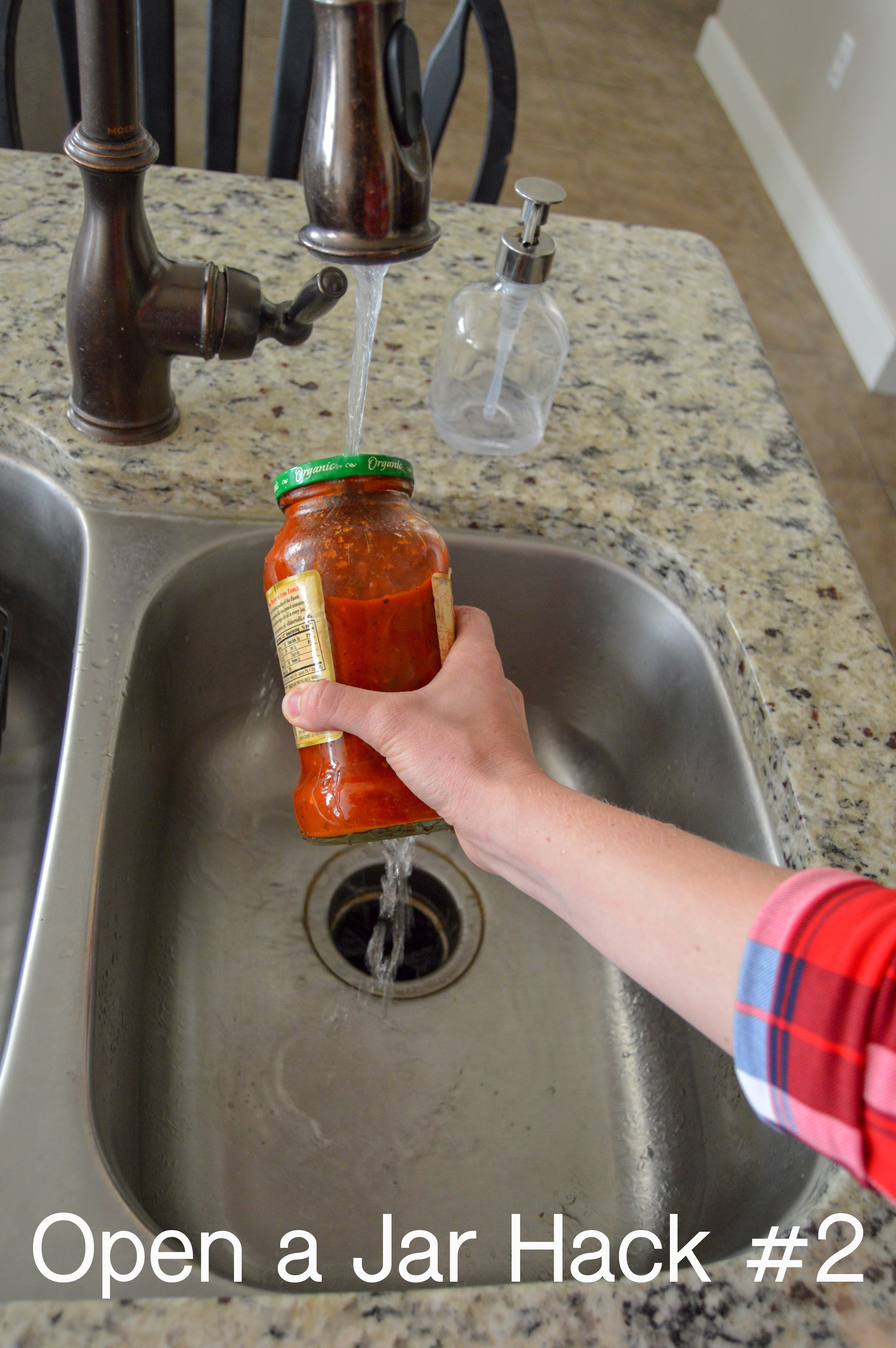 Why does tapping the lid of a hard-to-open jar make it easier to