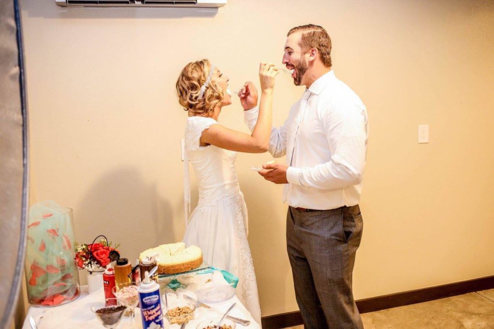 cheesecake bar and wedding cake wedding food ideas