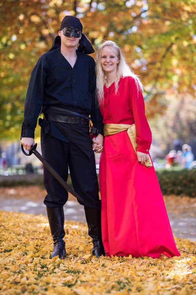 Princess Bride Wesley & Buttercup. Couple Halloween costume ideas for you and your spouse or significant other. Cute and easy Halloween costumes for couples you can DIY or buy.