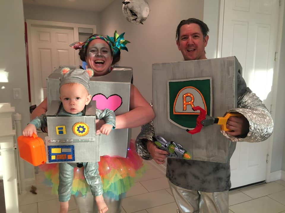 Robot Family. Group Halloween costume ideas for your big or small group of family or friends. Creative themed costumes that are easy to DIY or buy last minute.