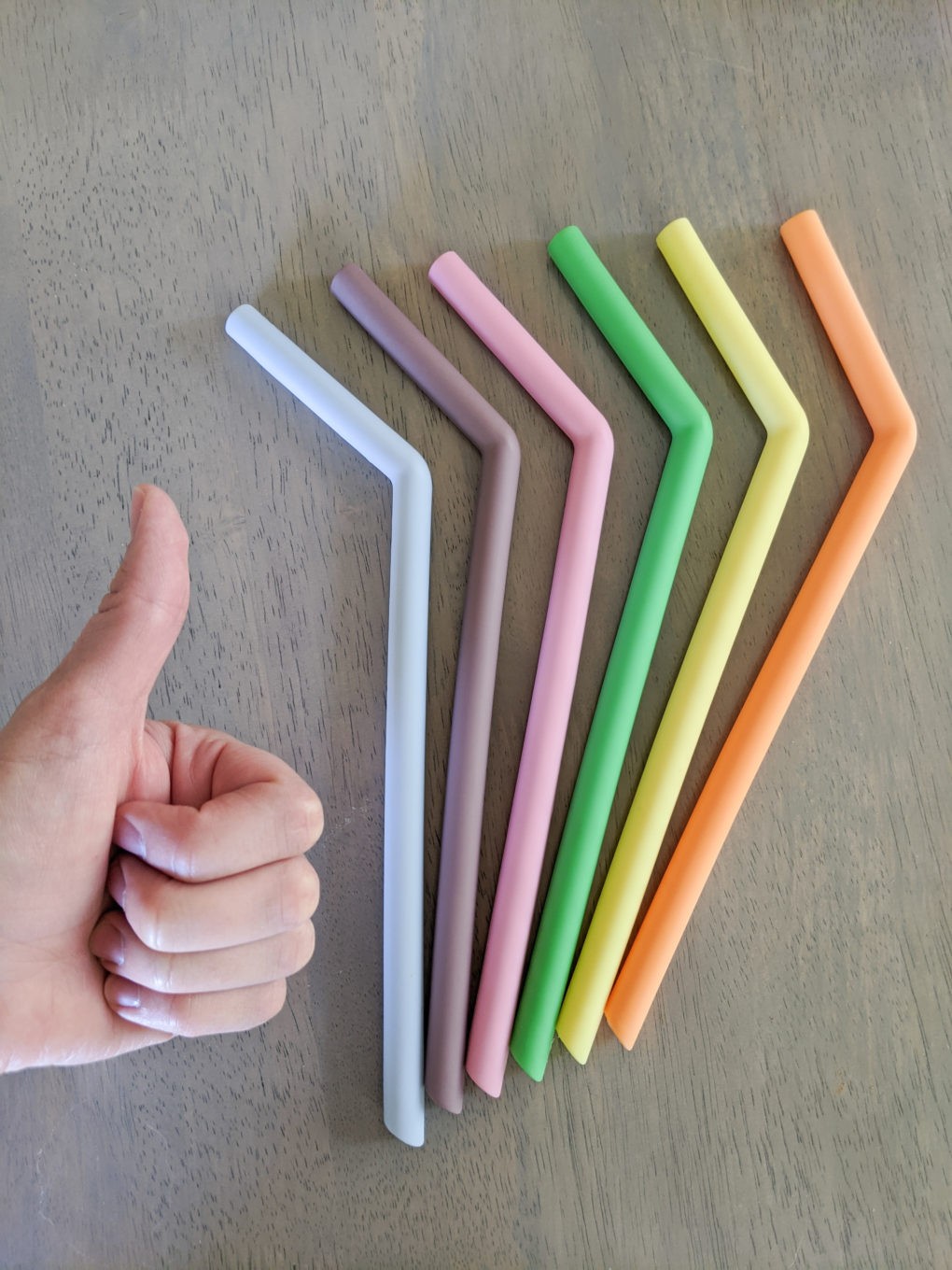 Reusable silicone straws -- Environmentally friendly switches to use less single-use plastic bags, plastic wrap, dryer sheets, etc. Reusable ideas and ways to be eco friendly.